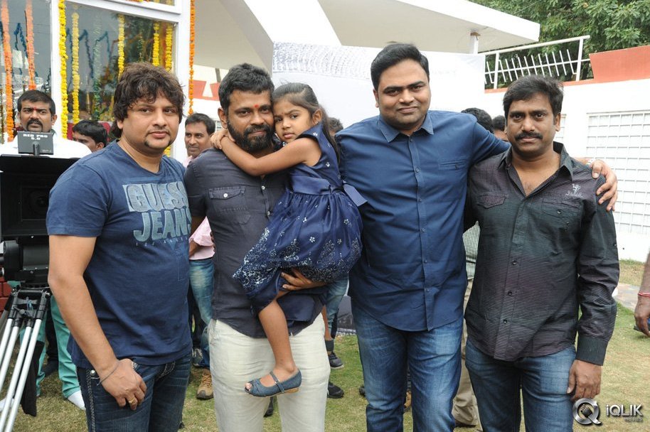 Kumari-21-F-Movie-Opening